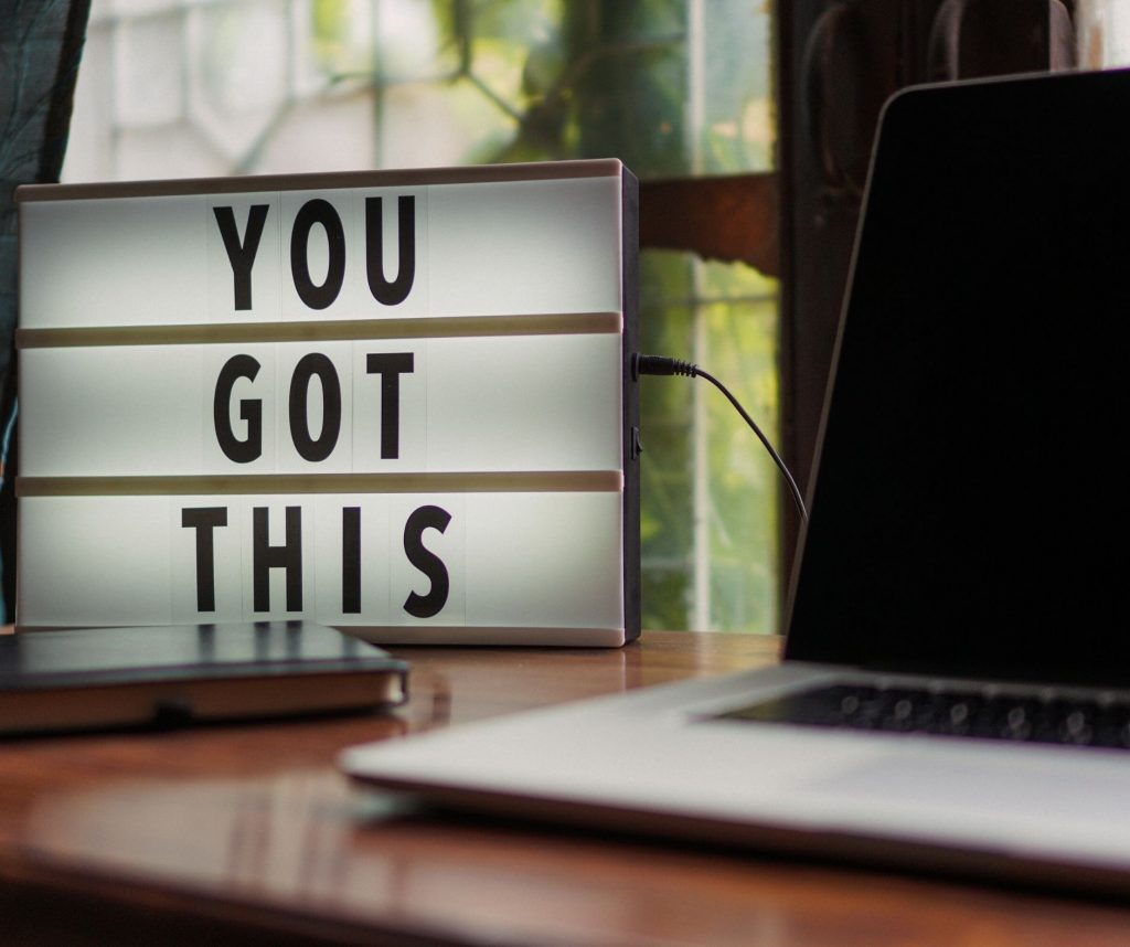 販管費の内訳 営業利益と経常利益の定義と見方を理解する ビズハウス